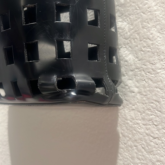 Prada cut out shoulder bag black - Picture 7 of 8